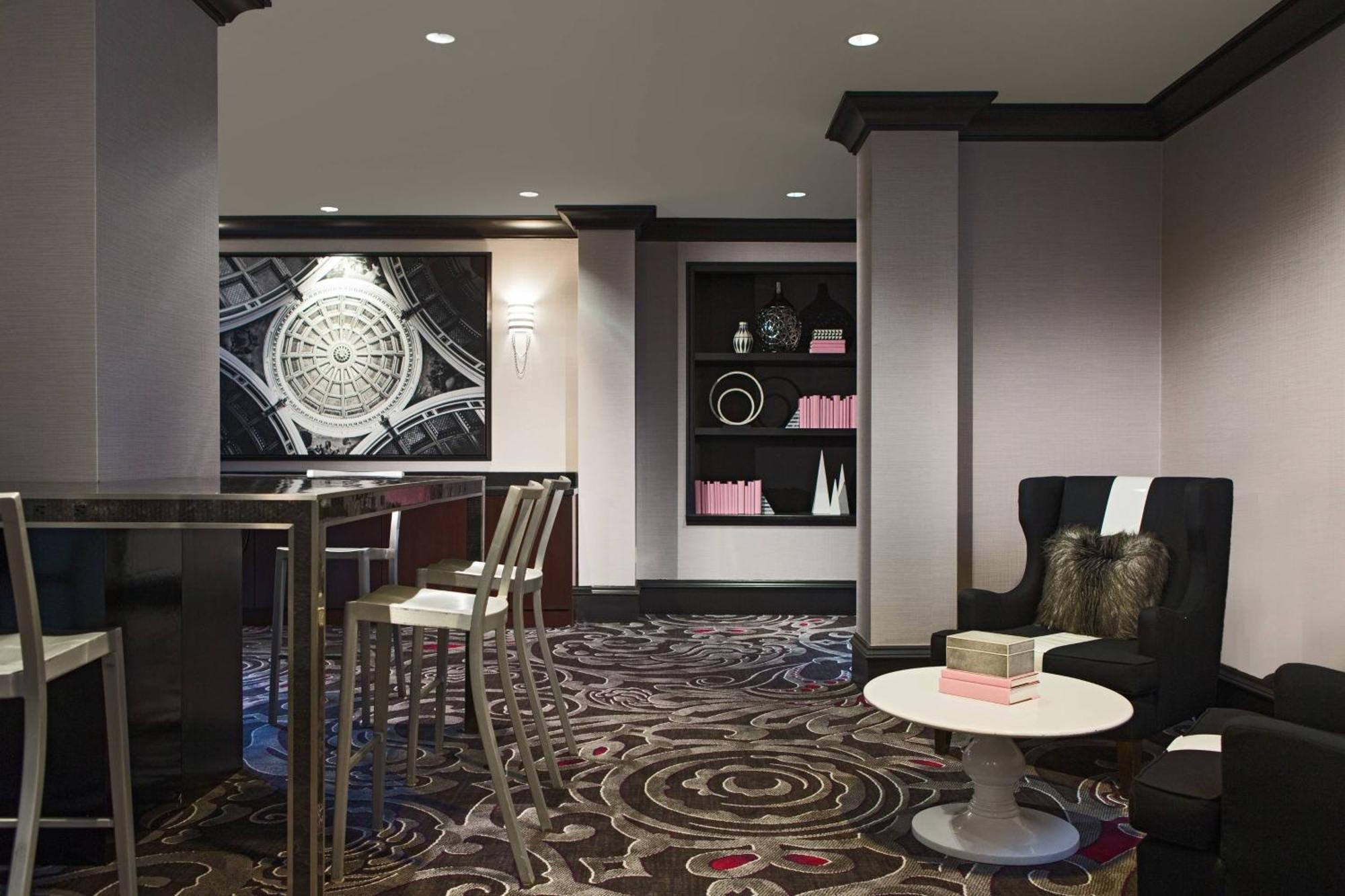 Отель Courtyard By Marriott Boston Downtown Экстерьер фото